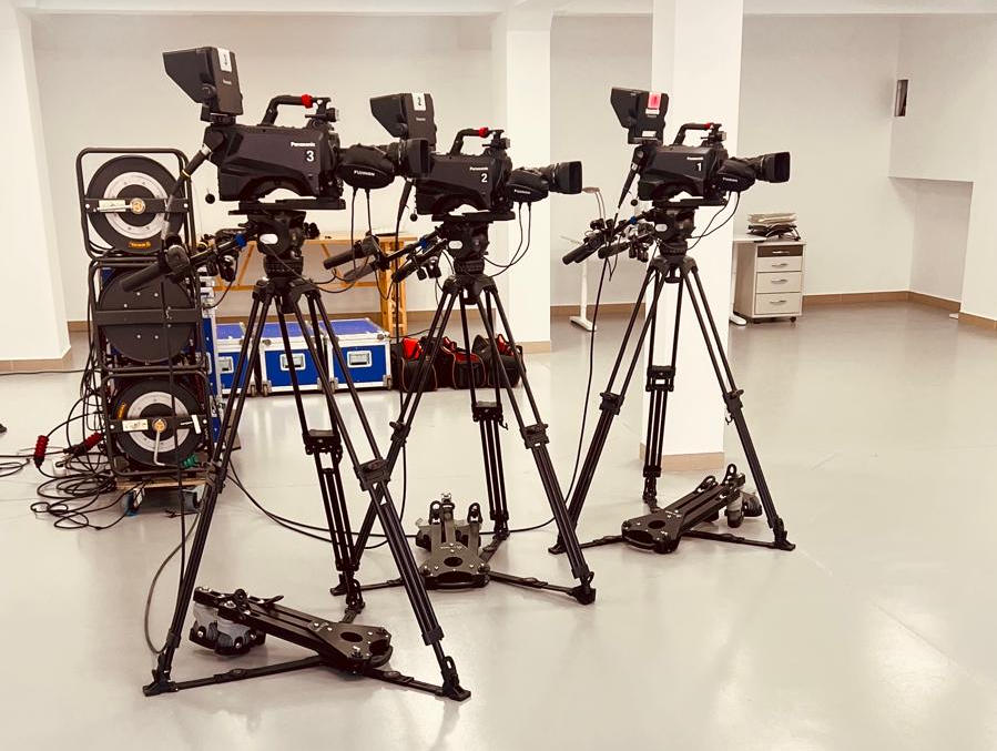 Kit Studio Camera Broadcast 4K Panasonic